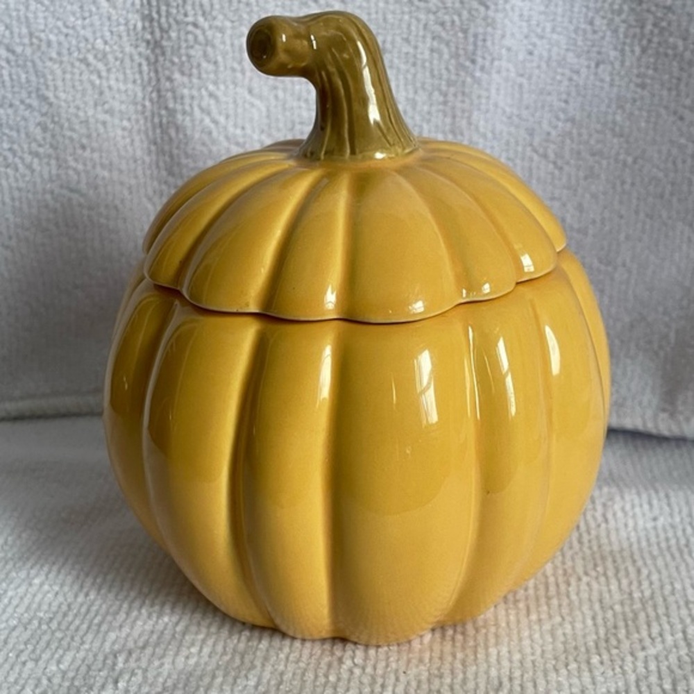 Vintage Hallmark Pumpkin Ceramic Candle Holder w/ Lid
